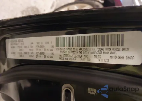 2015 Ram 1500 Big Horn z USA, uszkodzony, nr VIN 1C6RR7LG7FS673354